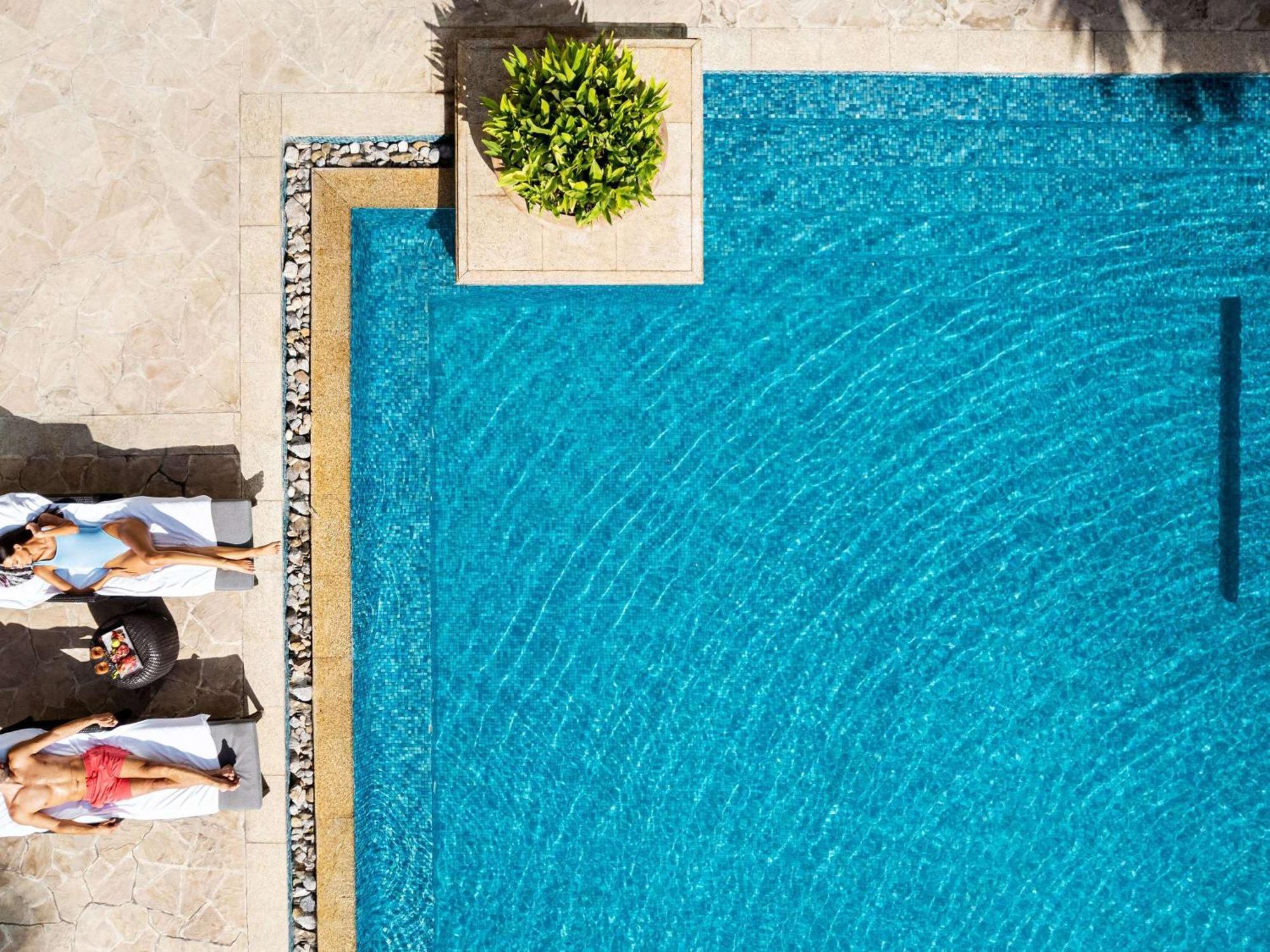 Отель Sofitel Abu Dhabi Corniche Экстерьер фото